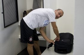 CORINTHIANS/SP X INTERNACIONAL/RS - nos vestirios antes da partida realizada esta tarde no estdio do Pacaembu, zona oeste da cidade, na primeira partida pelo Campeonato Brasileiro de 2009