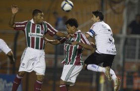 CORINTHIANS/SP X FLUMINENSE/RJ - em um lance da partida realizada esta noite no estdio do Pacaembu, zona oeste da cidade, na primeira partida vlida pelas quartas de final da Copa do Brasil 2009