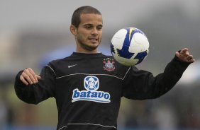 Durante o treino do Corinthians realizado esta tarde no Parque Ecolgico do Tiete. O prximo jogo ser contra o Botafogo no Maracan, domingo, 17/05 a noite, pelo Campeonato Brasileiro de 2009