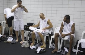 BOTAFOGO/RJ X CORINTHIANS/SP - nos vestirios antes da partida realizada esta noite no estdio do Engenho, vlido pelo Campeonato Brasileiro de 2009