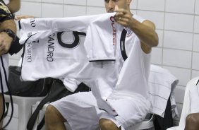 BOTAFOGO/RJ X CORINTHIANS/SP - nos vestirios antes da partida realizada esta noite no estdio do Engenho, vlido pelo Campeonato Brasileiro de 2009