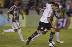 FLUMINENSE/RJ X CORINTHIANS/SP - em um lance da partida realizada esta noite no estádio do Maracanã, válida pela decisão nas oitavas de final da Copa do Brasil 2009