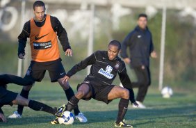 Durante o treino do Corinthians realizado na esta tarde no Parque Ecolgico do Tiete. O prximo jogo ser contra o Vasco da Gama, amanh, quarta-feira, 03/06, a noite, no Pacaembu, no segundo jogo das semifinais da Copa do Brasil 2009