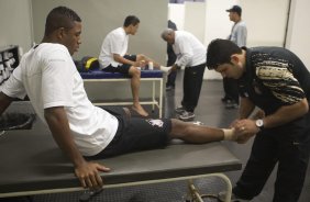 CORINTHIANS/SP X SAO PAULO/SP - nos vestiários antes da partida realizada esta noite no estádio do Pacaembu, zona oeste da cidade, válida pelo primeiro turno do Campeonato Brasileiro de 2009