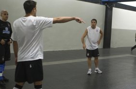 CORINTHIANS/SP X SAO PAULO/SP - nos vestiários antes da partida realizada esta noite no estádio do Pacaembu, zona oeste da cidade, válida pelo primeiro turno do Campeonato Brasileiro de 2009