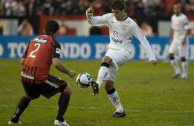 ATLETICO PARANAENSE/PR X CORINTHIANS/SP - em um lance da partida realizada esta tarde no estádio da Arena da Baixada, em Curitiba, válida pelo primeiro turno do Campeonato Brasileiro de 2009