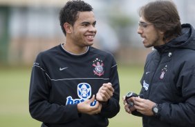 Durante o treino do Corinthians no estdio do J. Malucelli, em Curitiba, apenas com os jogadores que no participarao do jogo de hoje a tarde contra Atltico-PR, na Arena da Baixada, pelo Campeonato Brasileiro de 2009