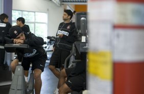 Durante o treino fsico do Corinthians realizado esta manh na Academia Swimex, em Curitiba. O prximo jogo ser contra Internacional/RS, dia 01/07, quarta-feira a noite, no Beira-Rio, na deciso da Copa do Brasil 2009