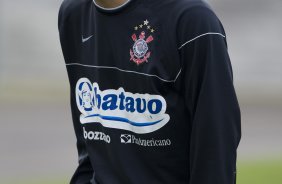 Andr Santos durante o treino do Corinthians realizado esta tarde no campo do Parana Clube, em Curitiba; o prximo jogo do time ser na proxima 4a. feira, 01/07, contra o Internacional/RS, no Beira-Rio, na deciso da Copa do Brasil 2009