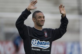 Cristian durante o treino do Corinthians realizado esta tarde no campo do Parana Clube, em Curitiba; o prximo jogo do time ser na proxima 4a. feira, 01/07, contra o Internacional/RS, no Beira-Rio, na deciso da Copa do Brasil 2009