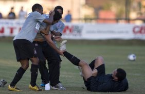 Durante o treino do Corinthians realizado esta tarde no campo do J. Malucelli, em Curitiba; o prximo jogo do time ser na proxima 4a. feira, 01/07, contra o Internacional/RS, no Beira-Rio, na deciso da Copa do Brasil 2009