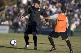 Durante o treino do Corinthians realizado esta tarde no campo do J. Malucelli, em Curitiba; o prximo jogo do time ser na proxima 4a. feira, 01/07, contra o Internacional/RS, no Beira-Rio, na deciso da Copa do Brasil 2009