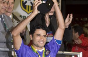 INTERNACIONAL/RS X CORINTHIANS/SP - em um lance da partida realizada esta noite no estádio Beira-Rio, em Porto Alegre, no jogo de decisão da Copa do Brasil 2009