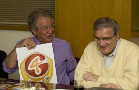 Juvenal Juvencio, Santo Paulo e Luiz Gonzaga Beluzzo, Palmeiras presidentes, se reunem no Parque So Jorge para comecarem a discutir a criacao do G4