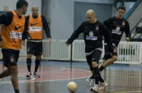 Durante o treino do Corinthians realizado esta manh no ginasio do Parque So Jorge, zona leste da cidade; o prximo jogo do time ser amanh, domingo, 12/07, contra o Grmio, no estdio Olmpico, pelo Campeonato Brasileiro 2009