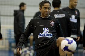 Durante o treino do Corinthians realizado esta manh no ginasio do Parque So Jorge, zona leste da cidade; o prximo jogo do time ser amanh, domingo, 12/07, contra o Grmio, no estdio Olmpico, pelo Campeonato Brasileiro 2009