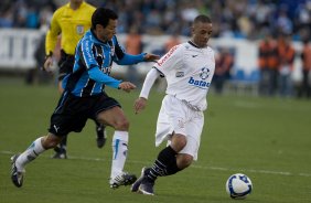 GREMIO/RS X CORINTHIANS/SP -  em um lance da partida realizada esta tarde no estdio Olmpico, em Porto Alegre, vlida pelo turno do Campeonato Brasileiro de 2009