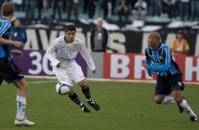 GREMIO/RS X CORINTHIANS/SP - em um lance da partida realizada esta tarde no estádio Olímpico, em Porto Alegre, válida pelo turno do Campeonato Brasileiro de 2009