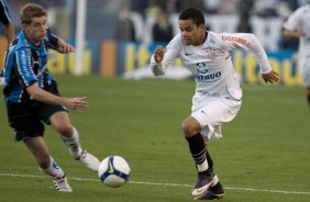 GREMIO/RS X CORINTHIANS/SP - em um lance da partida realizada esta tarde no estádio Olímpico, em Porto Alegre, válida pelo turno do Campeonato Brasileiro de 2009