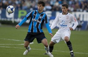 GREMIO/RS X CORINTHIANS/SP -  em um lance da partida realizada esta tarde no estdio Olmpico, em Porto Alegre, vlida pelo turno do Campeonato Brasileiro de 2009