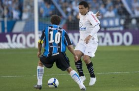 GREMIO/RS X CORINTHIANS/SP - em um lance da partida realizada esta tarde no estádio Olímpico, em Porto Alegre, válida pelo turno do Campeonato Brasileiro de 2009