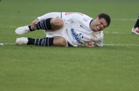 GREMIO/RS X CORINTHIANS/SP - Ronaldo em um lance da partida realizada esta tarde no estádio Olímpico, em Porto Alegre, válida pelo turno do Campeonato Brasileiro de 2009