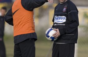 Durante o treino do Corinthians realizado esta tarde no Parque Ecológico do Tiete, zona leste da cidade; o próximo jogo do time será amanhã, quinta-feira, 16/07, contra o Sport Clube do Recife, no estádio do Pacaembu, pelo Campeonato Brasileiro 2009