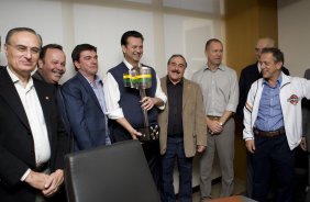 O presidente do Corinthians Andres Sanchez recebeu o prefeito de São Paulo Gilberto Kassab hoje pela manhã no Parque São Jorge