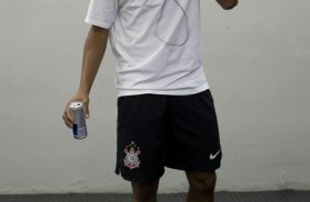 CORINTHIANS/SP X AVAI/SC -Elias  nos vestirios antes da partida realizada esta tarde no estdio do Pacaembu, zona oeste da cidade, vlida pelo turno do Campeonato Brasileiro de 2009