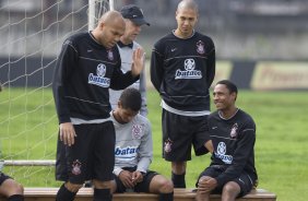 Durante o treino do Corinthians realizado esta manh no Parque Ecolgico do Tiete, zona leste da cidade; o prximo jogo do time ser amanh, domingo, 02/08, contra o Ava, no estdio do Pacaembu, pelo Campeonato Brasileiro 2009