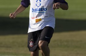 Durante o treino do Corinthians realizado esta manh no Parque Ecolgico do Tiete, zona leste da cidade; o prximo jogo do time ser domingo, 16/08, contra o Atltico-MG, no Pacaembu, pelo Campeonato Brasileiro 2009