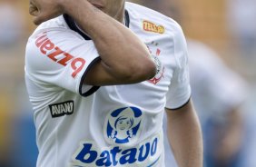 CORINTHIANS/SP X ATLETICO/MG - em um lance da partida realizada esta tarde no estádio do Pacaembu, válida pelo turno do Campeonato Brasileiro de 2009