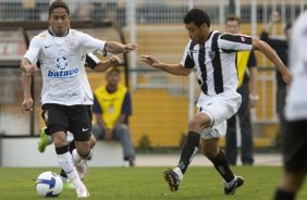 CORINTHIANS/SP X ATLETICO/MG - em um lance da partida realizada esta tarde no estádio do Pacaembu, válida pelo turno do Campeonato Brasileiro de 2009