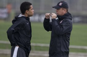 Durante o treino do Corinthians realizado esta tarde no Parque Ecolgico do Tiete, zona leste da cidade; o prximo jogo do time ser amanh, quarta-feira, 19/08, contra o Internacional de Porto Alegre, pelo returno do Campeonato Brasileiro 2009