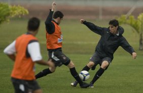 Durante o treino do Corinthians realizado esta tarde no Parque Ecolgico do Tiete, zona leste da cidade; o prximo jogo do time ser amanh, quarta-feira, 19/08, contra o Internacional de Porto Alegre, pelo returno do Campeonato Brasileiro 2009