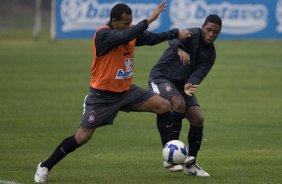 Durante o treino do Corinthians realizado esta tarde no Parque Ecolgico do Tiete, zona leste da cidade; o prximo jogo do time ser amanh, quarta-feira, 19/08, contra o Internacional de Porto Alegre, pelo returno do Campeonato Brasileiro 2009