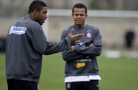 Durante o treino do Corinthians realizado esta tarde no Parque Ecolgico do Tiete, zona leste da cidade; o prximo jogo do time ser domingo, 23/08, contra o Botafogo, no Pacaembu, pelo returno do Campeonato Brasileiro 2009