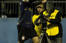 BARUERI/SP X CORINTHIANS/SP - em um lance da partida realizada esta noite na Arena Barueri, na grande So Paulo, vlida pelo returno do Campeonato Brasileiro de 2009