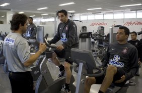 Durante o treino do Corinthians realizado esta manh no Parque So Jorge, zona leste da cidade; o prximo jogo do time ser quarta-feira, 02/09, contra o Santos, no Pacaembu, pelo returno do Campeonato Brasileiro 2009