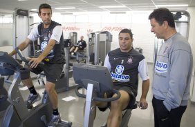 Durante o treino do Corinthians realizado esta manh no Parque So Jorge, zona leste da cidade; o prximo jogo do time ser quarta-feira, 02/09, contra o Santos, no Pacaembu, pelo returno do Campeonato Brasileiro 2009