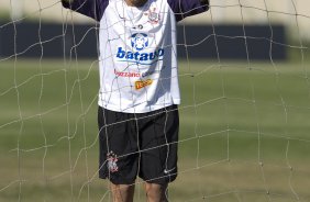 Dentinho durante o treino do Corinthians realizado esta tarde no Parque Ecolgico do Tiete, zona leste da cidade; o prximo jogo do time ser quarta-feira, 02/09, contra o Santos, no Pacaembu, pelo returno do Campeonato Brasileiro 2009