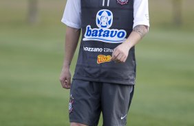 Matias Defederico durante o treino desta tarde do Corinthians, realizado no CT do Parque Ecolgico do Tiete, zona leste da cidade. ; o prximo jogo do time ser amanh, quarta-feira, 02/09, contra o Santos, no Pacaembu, pelo returno do Campeonato Brasileiro 2009