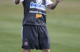 Matias Defederico durante o treino desta tarde do Corinthians, realizado no CT do Parque Ecolgico do Tiete, zona leste da cidade. ; o prximo jogo do time ser amanh, quarta-feira, 02/09, contra o Santos, no Pacaembu, pelo returno do Campeonato Brasileiro 2009