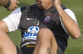 Ronaldo durante o treino desta tarde do Corinthians, realizado no CT do Parque Ecolgico do Tiete, zona leste da cidade. ; o prximo jogo do time ser amanh, quarta-feira, 02/09, contra o Santos, no Pacaembu, pelo returno do Campeonato Brasileiro 2009