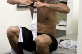 CORINTHIANS/SP X SANTOS/SP - Souza nos vestiários antes da partida realizada esta noite no estádio do Pacaembu, zona oeste da cidade, válida pelo returno do Campeonato Brasileiro de 2009