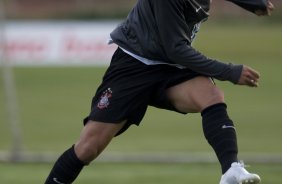 Com a documentacao regularizada, Edno joga no domingo durante o treino do Corinthians realizado esta tarde no Parque Ecolgico do Tiete; o prximo jogo do time ser domingo, dia 27/09, contra o So Paulo, no estdio do Morumbi, pelo returno do Campeonato Brasileiro 2009