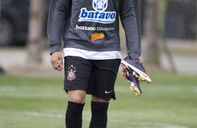 Dentinho durante o treino do Corinthians realizado esta tarde no Parque Ecolgico do Tiete; o prximo jogo do time ser domingo, dia 27/09, contra o So Paulo, no estdio do Morumbi, pelo returno do Campeonato Brasileiro 2009