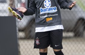 Dentinho durante o treino do Corinthians realizado esta tarde no Parque Ecolgico do Tiete; o prximo jogo do time ser domingo, dia 27/09, contra o So Paulo, no estdio do Morumbi, pelo returno do Campeonato Brasileiro 2009