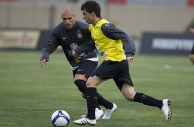 Edno e Matias Defederico que dependiam da documentacao regularizada na CBF jogam no domingo, durante o treino do Corinthians realizado esta tarde no Parque Ecolgico do Tiete; o prximo jogo do time ser domingo, dia 27/09, contra o So Paulo, no estdio do Morumbi, pelo returno do Campeonato Brasileiro 2009