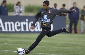 Jorge Henrique durante o treino do Corinthians realizado esta tarde no Parque Ecolgico do Tiete; o prximo jogo do time ser domingo, dia 27/09, contra o So Paulo, no estdio do Morumbi, pelo returno do Campeonato Brasileiro 2009